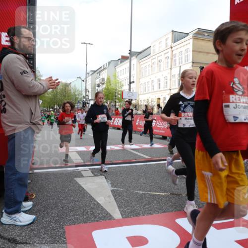 25.04.2026 - Das Zehntel Strokosch-Dieckow http://msf.ph/oto/9623714 25.04.2026 08:56:43 Ziel 1155, 1302, 1316, 1575, 1638, 1639, 1645, 1717, 1740, 1828, 1877, 1963, 1968, 2002, 2108, 2296, 2565, 2594, 2615, 2669, 2895, 3002, 3520, 3526, 3844, 3847, 3849, 3963, 3975, 4058 meine-sportfotos.de