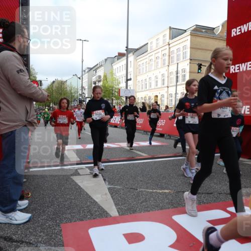 25.04.2026 - Das Zehntel Strokosch-Dieckow http://msf.ph/oto/9623747 25.04.2026 08:56:43 Ziel 1155, 1302, 1316, 1575, 1638, 1639, 1645, 1717, 1740, 1828, 1877, 1963, 1968, 2002, 2108, 2296, 2565, 2594, 2615, 2669, 2895, 3002, 3520, 3526, 3844, 3847, 3849, 3963, 3975, 4058 meine-sportfotos.de