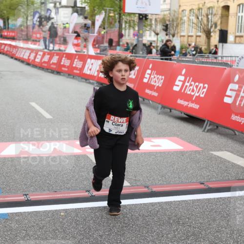 25.04.2026 - Das Zehntel Strokosch-Dieckow http://msf.ph/oto/9623765 25.04.2026 09:15:24 Ziel 1651 meine-sportfotos.de