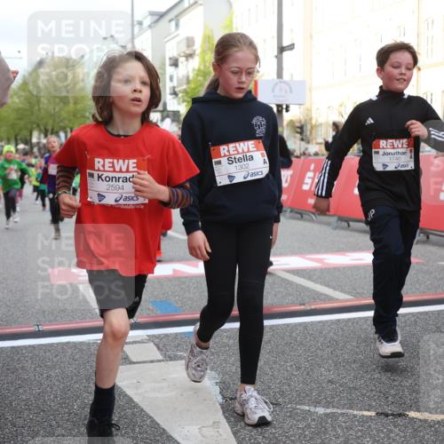25.04.2026 - Das Zehntel Strokosch-Dieckow http://msf.ph/oto/9623768 25.04.2026 08:56:44 Ziel 1113, 1302, 1316, 1575, 1638, 1639, 1645, 1649, 1717, 1740, 1828, 1877, 1963, 1968, 2002, 2108, 2296, 2565, 2594, 2615, 2669, 2895, 3002, 3520, 3526, 3844, 3847, 3849, 3963, 3975, 4058 meine-sportfotos.de