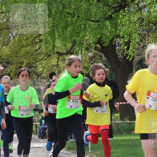 25.04.2026 - Das Zehntel Zöllner http://msf.ph/oto/9623779 25.04.2026 11:40:05 Laufen 150, 12790, 11339, 12676, 12295, 12318 meine-sportfotos.de