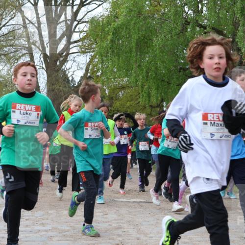 25.04.2026 - Das Zehntel Zöllner http://msf.ph/oto/9623797 25.04.2026 07:42:38 Laufen 23, 2476, 2015, 3579 meine-sportfotos.de