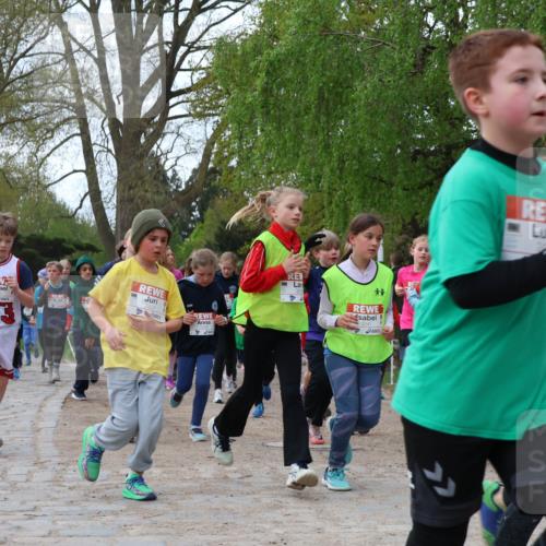 25.04.2026 - Das Zehntel Zöllner http://msf.ph/oto/9623813 25.04.2026 07:42:38 Laufen 23, 2801, 2015 meine-sportfotos.de