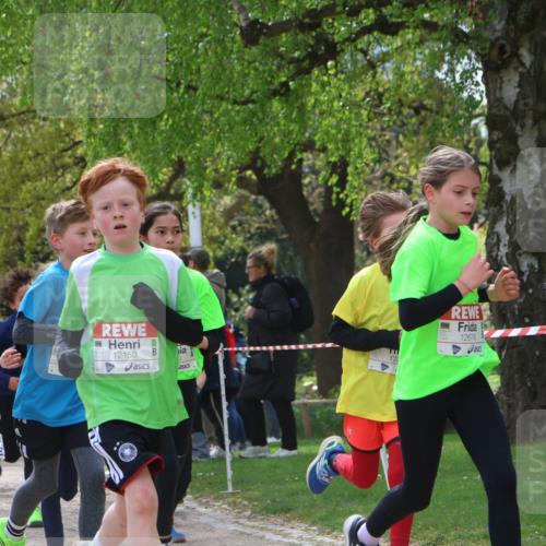 25.04.2026 - Das Zehntel Zöllner http://msf.ph/oto/9623832 25.04.2026 11:40:06 Laufen 12309, 12150, 122, 12676 meine-sportfotos.de