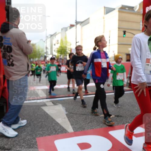 25.04.2026 - Das Zehntel Strokosch-Dieckow http://msf.ph/oto/9623877 25.04.2026 08:56:47 Ziel 1004, 1113, 1131, 1302, 1316, 1645, 1649, 1717, 1740, 1828, 1877, 1959, 2078, 2296, 2463, 2474, 2478, 2565, 2594, 2606, 2615, 2895, 3002, 3059, 3093, 3196, 3206, 3520, 3526, 3745, 3844, 3847, 3891, 3963 meine-sportfotos.de