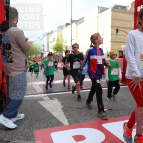 25.04.2026 - Das Zehntel Strokosch-Dieckow http://msf.ph/oto/9623882 25.04.2026 08:56:47 Ziel 1004, 1113, 1131, 1302, 1316, 1645, 1649, 1717, 1740, 1828, 1877, 1959, 2078, 2296, 2463, 2474, 2478, 2565, 2594, 2606, 2615, 2895, 3002, 3059, 3093, 3196, 3206, 3520, 3526, 3745, 3844, 3847, 3891, 3963 meine-sportfotos.de