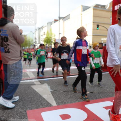 25.04.2026 - Das Zehntel Strokosch-Dieckow http://msf.ph/oto/9623890 25.04.2026 08:56:47 Ziel 1004, 1113, 1131, 1302, 1316, 1645, 1649, 1717, 1740, 1828, 1877, 1959, 2078, 2296, 2463, 2474, 2478, 2565, 2594, 2606, 2615, 2895, 3002, 3059, 3093, 3196, 3206, 3520, 3526, 3745, 3844, 3847, 3891, 3963 meine-sportfotos.de