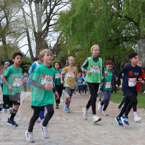 25.04.2026 - Das Zehntel Zöllner http://msf.ph/oto/9623894 25.04.2026 07:42:43 Laufen 4444444, 4444 meine-sportfotos.de