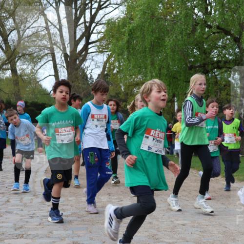 25.04.2026 - Das Zehntel Zöllner http://msf.ph/oto/9623899 25.04.2026 07:42:43 Laufen 4444444, 2404, 1447, 2411 meine-sportfotos.de