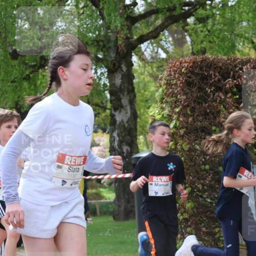 25.04.2026 - Das Zehntel Zöllner http://msf.ph/oto/9623939 25.04.2026 11:40:08 Laufen 11097, 11729 meine-sportfotos.de
