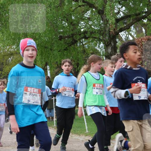 25.04.2026 - Das Zehntel Zöllner http://msf.ph/oto/9623978 25.04.2026 07:42:48 Laufen 1695, 1770, 3342, 100, 1048 meine-sportfotos.de