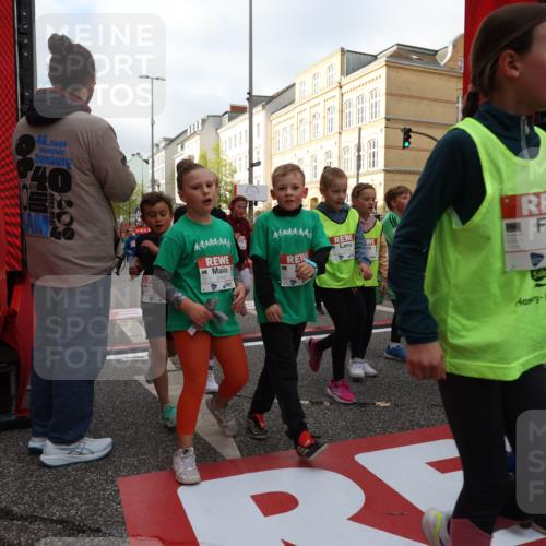 25.04.2026 - Das Zehntel Strokosch-Dieckow http://msf.ph/oto/9623987 25.04.2026 08:56:50 Ziel 1004, 1113, 1131, 1307, 1369, 1562, 1567, 1649, 1717, 1959, 2078, 2323, 2463, 2474, 2478, 2606, 2895, 3059, 3093, 3196, 3206, 3610, 3722, 3745, 3847, 3891, 3950, 3963 meine-sportfotos.de