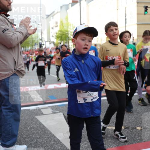 25.04.2026 - Das Zehntel Strokosch-Dieckow http://msf.ph/oto/9624017 25.04.2026 08:56:54 Ziel 1004, 1134, 1307, 1369, 1562, 1567, 2040, 2078, 2217, 2229, 2323, 2463, 2478, 2484, 2606, 2607, 3065, 3093, 3196, 3206, 3610, 3715, 3718, 3722, 3803, 3891, 3950 meine-sportfotos.de