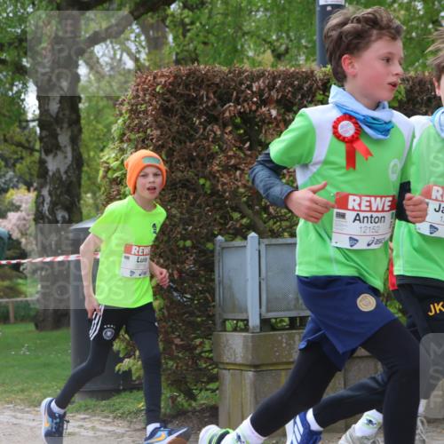 25.04.2026 - Das Zehntel Zöllner http://msf.ph/oto/9624075 25.04.2026 11:40:11 Laufen 12716, 12152, 12201 meine-sportfotos.de