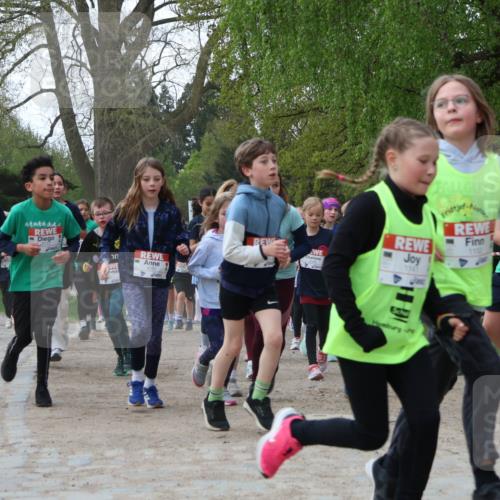 25.04.2026 - Das Zehntel Zöllner http://msf.ph/oto/9624099 25.04.2026 07:43:00 Laufen 444444, 1141, 1152 meine-sportfotos.de