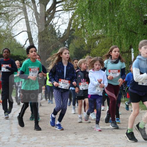 25.04.2026 - Das Zehntel Zöllner http://msf.ph/oto/9624108 25.04.2026 07:43:00 Laufen 4016, 4009, 444 meine-sportfotos.de