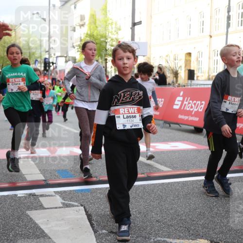 25.04.2026 - Das Zehntel Strokosch-Dieckow http://msf.ph/oto/9624119 25.04.2026 08:56:57 Ziel 1134, 1331, 1511, 1562, 1567, 1625, 2040, 2217, 2229, 2484, 2528, 2607, 2808, 3065, 3465, 3498, 3559, 3560, 3610, 3715, 3718, 3722, 3803, 3946, 3950 meine-sportfotos.de