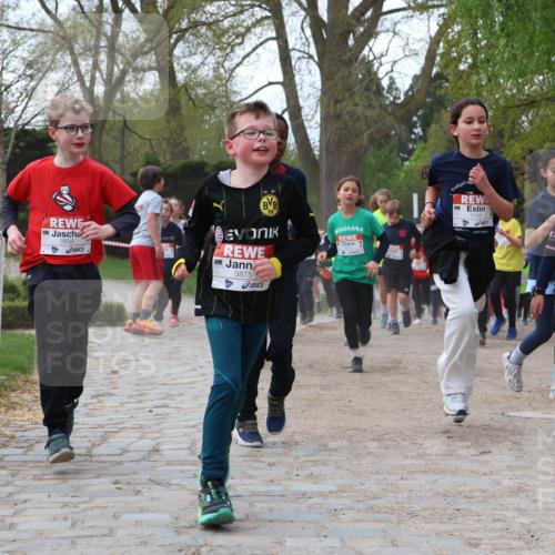 25.04.2026 - Das Zehntel Zöllner http://msf.ph/oto/9624134 25.04.2026 07:43:02 Laufen 2686, 3875, 1144 meine-sportfotos.de