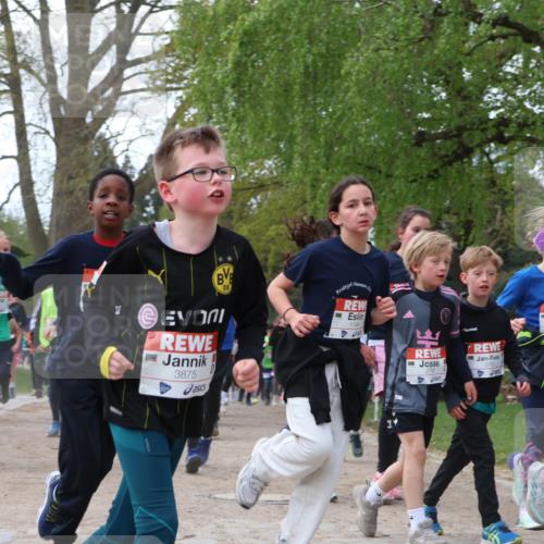 25.04.2026 - Das Zehntel Zöllner http://msf.ph/oto/9624144 25.04.2026 07:43:02 Laufen 3875, 09, 1144, 3783 meine-sportfotos.de