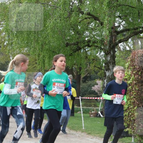 25.04.2026 - Das Zehntel Zöllner http://msf.ph/oto/9624165 25.04.2026 07:43:04 Laufen 3074 meine-sportfotos.de