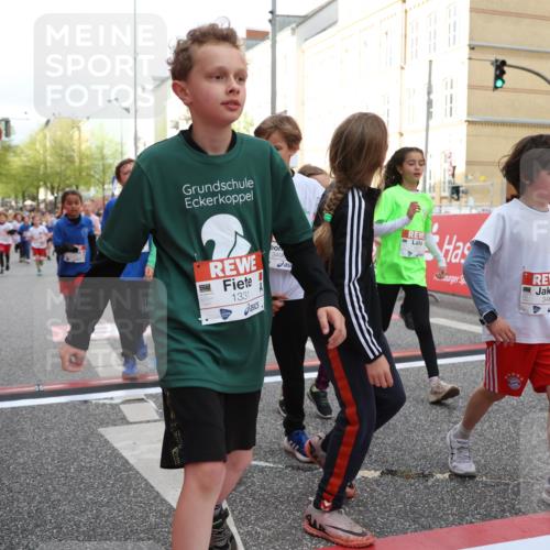 25.04.2026 - Das Zehntel Strokosch-Dieckow http://msf.ph/oto/9624197 25.04.2026 08:57:00 Ziel 1134, 1331, 1341, 1363, 1511, 1521, 1625, 1758, 1762, 1765, 2222, 2326, 2528, 2808, 3065, 3465, 3498, 3530, 3559, 3560, 3715, 3718, 3803, 3946 meine-sportfotos.de