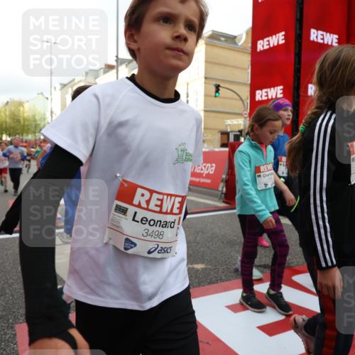 25.04.2026 - Das Zehntel Strokosch-Dieckow http://msf.ph/oto/9624203 25.04.2026 08:57:02 Ziel 1126, 1331, 1341, 1363, 1511, 1521, 1625, 1683, 1758, 1762, 1765, 1956, 2222, 2326, 2528, 2808, 2857, 2864, 2972, 3465, 3484, 3491, 3498, 3530, 3559, 3560, 3685, 3714, 3803, 3946 meine-sportfotos.de