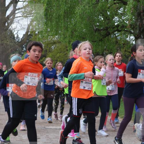 25.04.2026 - Das Zehntel Zöllner http://msf.ph/oto/9624310 25.04.2026 07:43:12 Laufen 2014, 2020, 2150 meine-sportfotos.de