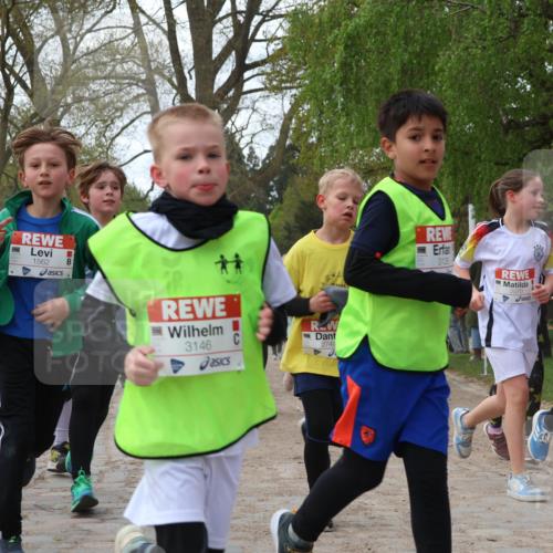25.04.2026 - Das Zehntel Zöllner http://msf.ph/oto/9624332 25.04.2026 07:43:14 Laufen 1376, 1562, 3146, 2749, 3128, 2070 meine-sportfotos.de