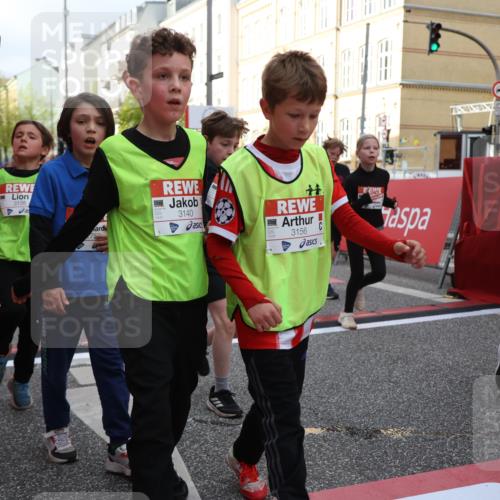 25.04.2026 - Das Zehntel Strokosch-Dieckow http://msf.ph/oto/9624339 25.04.2026 08:57:08 Ziel 1126, 1229, 1257, 1341, 1357, 1376, 1590, 1683, 1759, 1956, 2222, 2233, 2239, 2326, 2491, 2501, 2513, 2515, 2517, 2857, 2864, 2972, 3048, 3052, 3073, 3138, 3140, 3156, 3484, 3491, 3494, 3552, 3579, 3683, 3685, 3714, 3788, 4008 meine-sportfotos.de