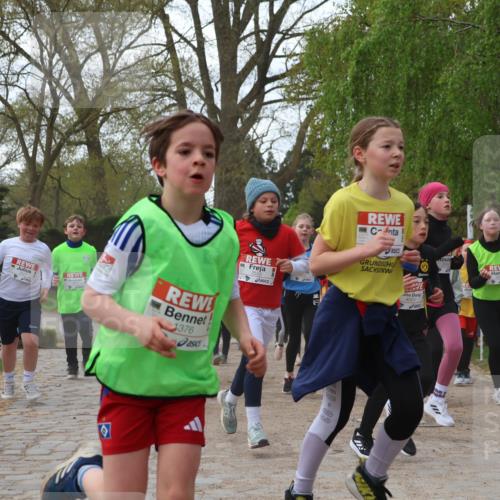 25.04.2026 - Das Zehntel Zöllner http://msf.ph/oto/9624348 25.04.2026 07:43:15 Laufen 1376, 4001, 1565 meine-sportfotos.de