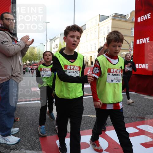 25.04.2026 - Das Zehntel Strokosch-Dieckow http://msf.ph/oto/9624349 25.04.2026 08:57:09 Ziel 1126, 1229, 1257, 1357, 1376, 1590, 1683, 1759, 1956, 2233, 2237, 2239, 2292, 2491, 2501, 2513, 2515, 2517, 2857, 2864, 2972, 3048, 3052, 3073, 3138, 3140, 3156, 3484, 3491, 3494, 3552, 3579, 3683, 3685, 3714, 3788, 4008 meine-sportfotos.de