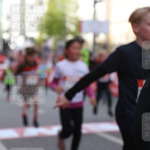 25.04.2026 - Das Zehntel Strokosch-Dieckow http://msf.ph/oto/9624366 25.04.2026 08:57:10 Ziel 1141, 1170, 1229, 1257, 1357, 1376, 1583, 1590, 1683, 1759, 1956, 2233, 2237, 2239, 2292, 2491, 2501, 2513, 2515, 2517, 3048, 3052, 3073, 3138, 3140, 3156, 3484, 3491, 3494, 3495, 3552, 3579, 3683, 3714, 3788, 3930, 4008 meine-sportfotos.de