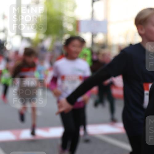 25.04.2026 - Das Zehntel Strokosch-Dieckow http://msf.ph/oto/9624371 25.04.2026 08:57:10 Ziel 1141, 1170, 1229, 1257, 1357, 1376, 1583, 1590, 1683, 1759, 1956, 2233, 2237, 2239, 2292, 2491, 2501, 2513, 2515, 2517, 3048, 3052, 3073, 3138, 3140, 3156, 3484, 3491, 3494, 3495, 3552, 3579, 3683, 3714, 3788, 3930, 4008 meine-sportfotos.de
