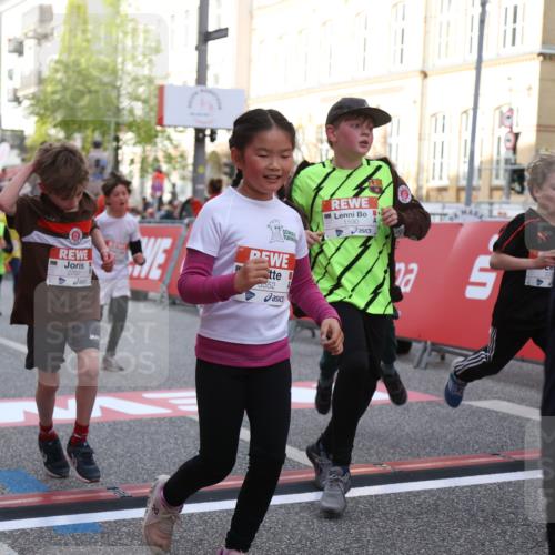 25.04.2026 - Das Zehntel Strokosch-Dieckow http://msf.ph/oto/9624392 25.04.2026 08:57:11 Ziel 1141, 1152, 1170, 1229, 1257, 1357, 1376, 1583, 1590, 1759, 1854, 2233, 2237, 2239, 2292, 2491, 2501, 2513, 2515, 2517, 3048, 3052, 3073, 3138, 3140, 3156, 3439, 3494, 3495, 3552, 3579, 3683, 3788, 3930, 4008 meine-sportfotos.de