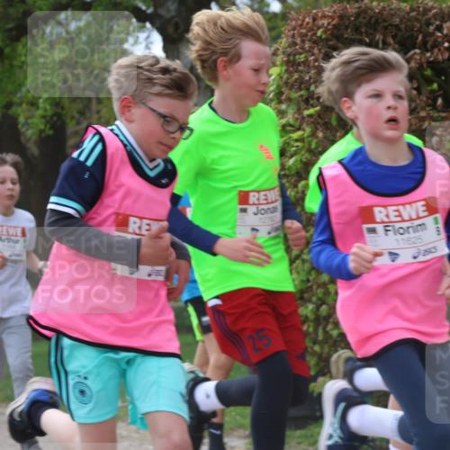 25.04.2026 - Das Zehntel Zöllner http://msf.ph/oto/9624429 25.04.2026 11:40:18 Laufen 10, 11625 meine-sportfotos.de