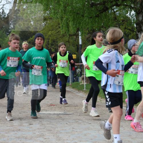25.04.2026 - Das Zehntel Zöllner http://msf.ph/oto/9624438 25.04.2026 07:43:27 Laufen 10, 2443 meine-sportfotos.de