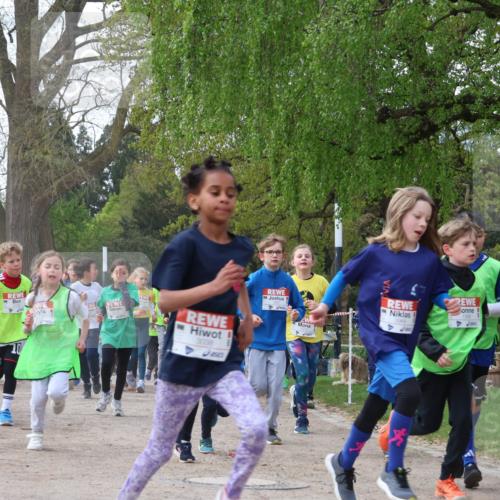 25.04.2026 - Das Zehntel Zöllner http://msf.ph/oto/9624484 25.04.2026 07:43:30 Laufen 4, 3038 meine-sportfotos.de