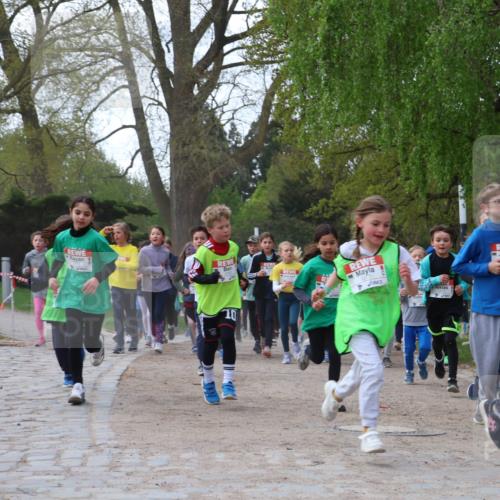 25.04.2026 - Das Zehntel Zöllner http://msf.ph/oto/9624504 25.04.2026 07:43:31 Laufen 10 meine-sportfotos.de