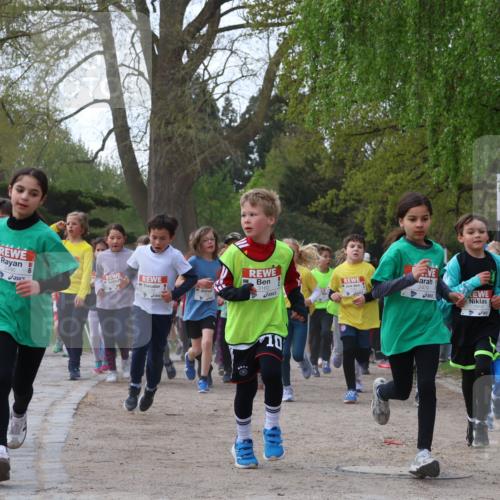 25.04.2026 - Das Zehntel Zöllner http://msf.ph/oto/9624514 25.04.2026 07:43:32 Laufen 446, 3160, 2479, 1579 meine-sportfotos.de