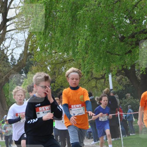 25.04.2026 - Das Zehntel Zöllner http://msf.ph/oto/9624558 25.04.2026 11:40:21 Laufen 10, 12416, 12442 meine-sportfotos.de