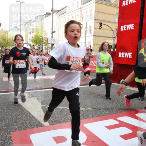 25.04.2026 - Das Zehntel Strokosch-Dieckow http://msf.ph/oto/9624562 25.04.2026 08:57:14 Ziel 1141, 1152, 1170, 1262, 1561, 1583, 1590, 1691, 1713, 1854, 2233, 2237, 2239, 2270, 2292, 2294, 2491, 2778, 2858, 2860, 3048, 3052, 3073, 3393, 3439, 3453, 3495, 3552, 3688, 3930 meine-sportfotos.de