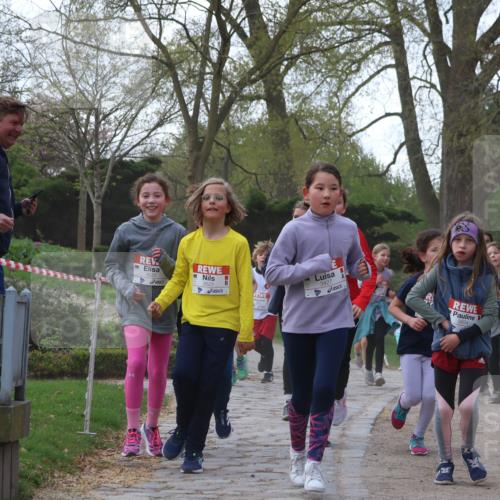 25.04.2026 - Das Zehntel Zöllner http://msf.ph/oto/9624567 25.04.2026 07:43:35 Laufen 3427, 3404, 2584 meine-sportfotos.de