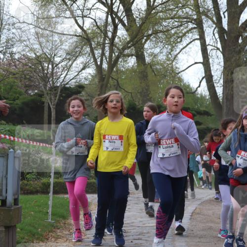 25.04.2026 - Das Zehntel Zöllner http://msf.ph/oto/9624572 25.04.2026 07:43:36 Laufen 3622, 3623, 3427, 3404, 1070 meine-sportfotos.de