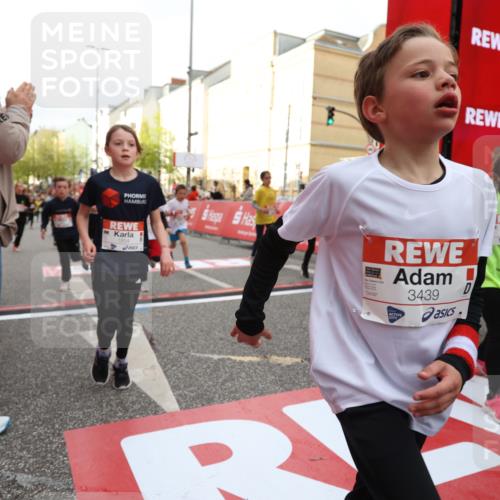 25.04.2026 - Das Zehntel Strokosch-Dieckow http://msf.ph/oto/9624580 25.04.2026 08:57:14 Ziel 1141, 1152, 1170, 1262, 1561, 1583, 1590, 1691, 1713, 1854, 2233, 2237, 2239, 2270, 2292, 2294, 2491, 2778, 2858, 2860, 3048, 3052, 3073, 3393, 3439, 3453, 3495, 3552, 3688, 3930 meine-sportfotos.de