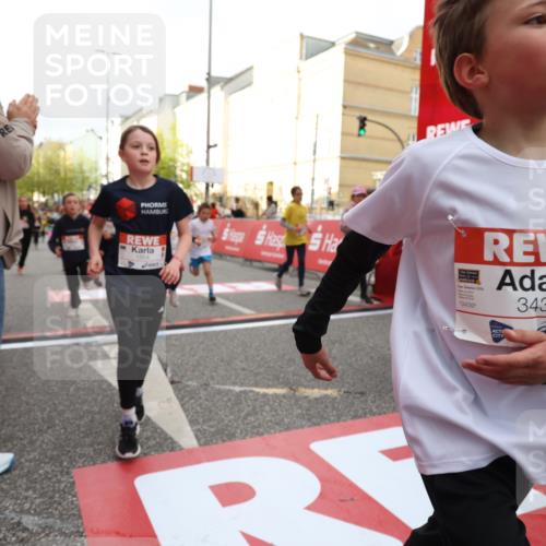25.04.2026 - Das Zehntel Strokosch-Dieckow http://msf.ph/oto/9624586 25.04.2026 08:57:14 Ziel 1141, 1152, 1170, 1262, 1561, 1583, 1590, 1691, 1713, 1854, 2233, 2237, 2239, 2270, 2292, 2294, 2491, 2778, 2858, 2860, 3048, 3052, 3073, 3393, 3439, 3453, 3495, 3552, 3688, 3930 meine-sportfotos.de