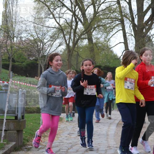 25.04.2026 - Das Zehntel Zöllner http://msf.ph/oto/9624590 25.04.2026 07:43:37 Laufen 822, 3619, 36238, 3427 meine-sportfotos.de