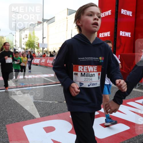 25.04.2026 - Das Zehntel Strokosch-Dieckow http://msf.ph/oto/9624660 25.04.2026 08:57:16 Ziel 1141, 1152, 1170, 1262, 1561, 1583, 1590, 1691, 1713, 1854, 2237, 2239, 2270, 2292, 2294, 2715, 2778, 2858, 2860, 3375, 3393, 3439, 3453, 3495, 3552, 3688, 3930, 4016, 4061, 4062 meine-sportfotos.de