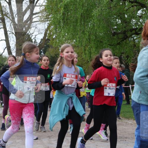 25.04.2026 - Das Zehntel Zöllner http://msf.ph/oto/9624661 25.04.2026 07:43:41 Laufen 2941, 2216, 2953 meine-sportfotos.de