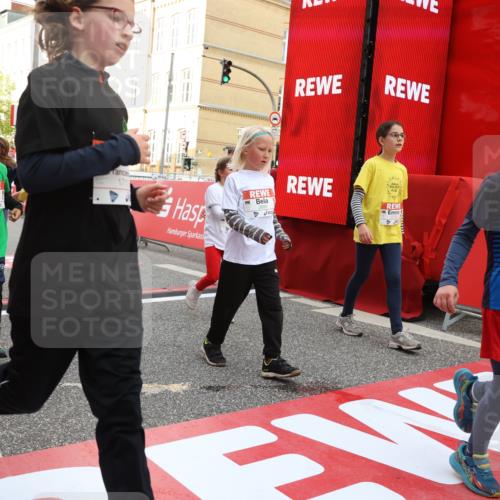 25.04.2026 - Das Zehntel Strokosch-Dieckow http://msf.ph/oto/9624674 25.04.2026 08:57:17 Ziel 1141, 1152, 1170, 1262, 1561, 1583, 1691, 1713, 1854, 2237, 2270, 2292, 2294, 2715, 2778, 2858, 2860, 2862, 3367, 3375, 3393, 3439, 3453, 3495, 3688, 3930, 4016, 4061, 4062 meine-sportfotos.de