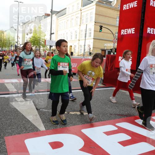 25.04.2026 - Das Zehntel Strokosch-Dieckow http://msf.ph/oto/9624711 25.04.2026 08:57:18 Ziel 1141, 1152, 1170, 1262, 1561, 1583, 1691, 1713, 1804, 1854, 2270, 2294, 2336, 2708, 2715, 2778, 2858, 2860, 2862, 3367, 3375, 3393, 3439, 3453, 3495, 3688, 3784, 3930, 4016, 4061, 4062 meine-sportfotos.de